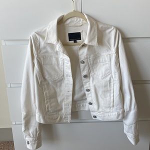 White Jean Jacket from Banana Republic. Size XS